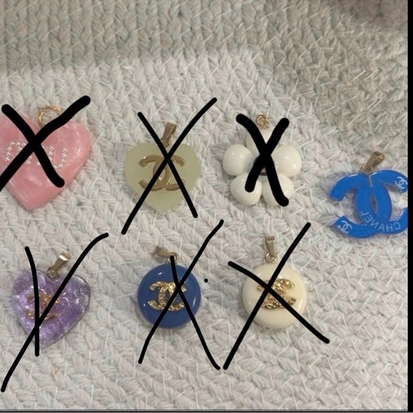 Chanel Zipper Pulls and Buttons Accessories - Pick one ⛏️⚡️ Chanel Assorted Charms and Zipper Pulls(Banger series)
